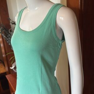 NWT northern reflections size small Mint Green Sleeveless Top